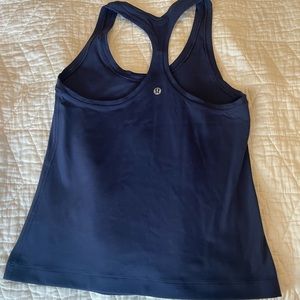 Lululemon tank